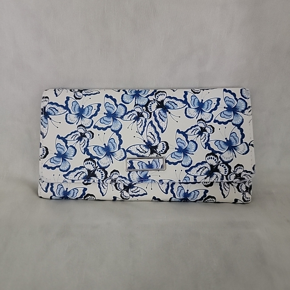 Time and Tru Women's Piper Clutch Vinyl Wallet, Butterfly Print